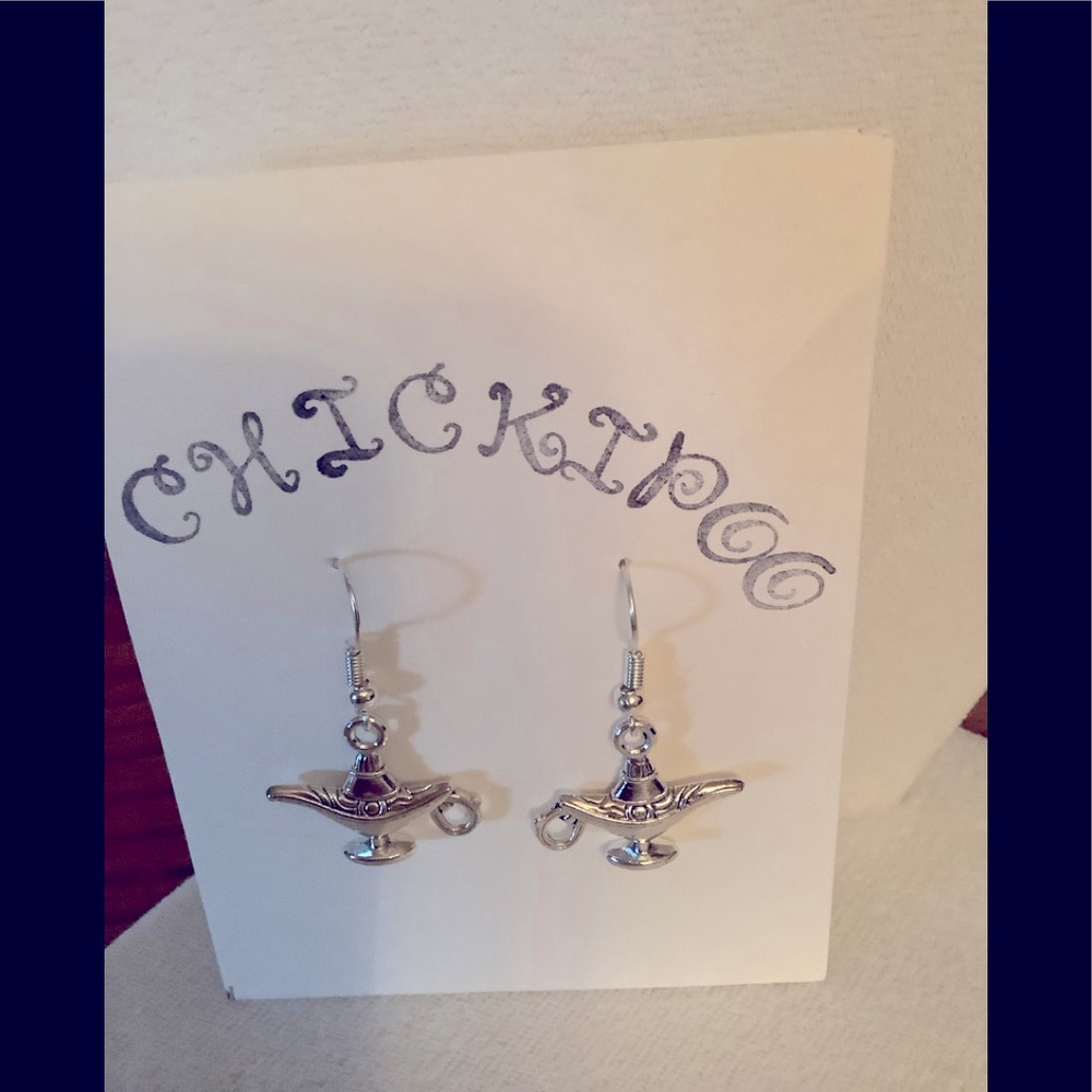 😊Aladdin’s lamp pierced earrings, lamps are pewter & hooks are Sterling Silver.